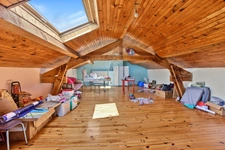 Grande maison familiale de 330 m² Carrez sur 1400 m² de terrain - 4 chambres, sous-sol complet et combles aménagés