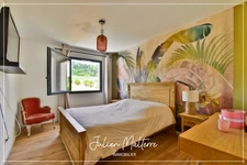 Recent house of 170 m² on 2100 m² of preserved land, 7 rooms, 5 bedrooms including dressing room, 85 m² garage in MAROLS (42)