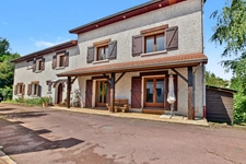 Grande maison familiale de 330 m² Carrez sur 1400 m² de terrain - 4 chambres, sous-sol complet et combles aménagés