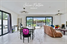 St-Just-St-Rambert, architect-designed house, 147 m², 4 bedrooms, double garage on a 985 m² plot