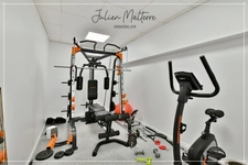 Maison bourgeoise 1920 de 210 m² habitables et ses dépendances, 6 chambres, au coeur de St-Etienne