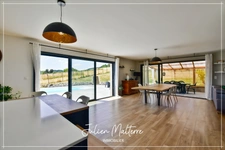 Recent house of 170 m² on 2100 m² of preserved land, 7 rooms, 5 bedrooms including dressing room, 85 m² garage in MAROLS (42)