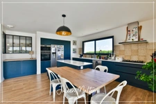 Recent house of 170 m² on 2100 m² of preserved land, 7 rooms, 5 bedrooms including dressing room, 85 m² garage in MAROLS (42)
