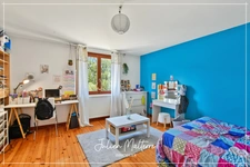 Grande maison familiale de 330 m² Carrez sur 1400 m² de terrain - 4 chambres, sous-sol complet et combles aménagés