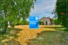 VALPRIVAS - Maison de famille 100 m², 3 chambres, 2 grands garages sur plus de 1000 m² de terrain