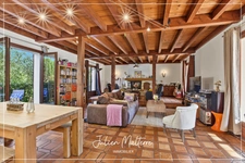 Grande maison familiale de 330 m² Carrez sur 1400 m² de terrain - 4 chambres, sous-sol complet et combles aménagés