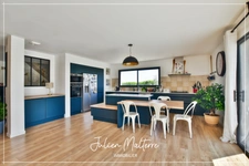 Recent house of 170 m² on 2100 m² of preserved land, 7 rooms, 5 bedrooms including dressing room, 85 m² garage in MAROLS (42)