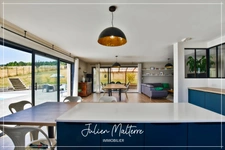 Recent house of 170 m² on 2100 m² of preserved land, 7 rooms, 5 bedrooms including dressing room, 85 m² garage in MAROLS (42)