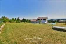 Recent house of 170 m² on 2100 m² of preserved land, 7 rooms, 5 bedrooms including dressing room, 85 m² garage in MAROLS (42)