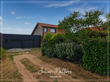 St-Just-St-Rambert, architect-designed house, 147 m², 4 bedrooms, double garage on a 985 m² plot