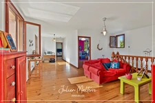 Grande maison familiale de 330 m² Carrez sur 1400 m² de terrain - 4 chambres, sous-sol complet et combles aménagés