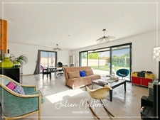 St-Just-St-Rambert, architect-designed house, 147 m², 4 bedrooms, double garage on a 985 m² plot