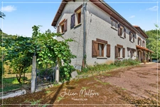 Grande maison familiale de 330 m² Carrez sur 1400 m² de terrain - 4 chambres, sous-sol complet et combles aménagés