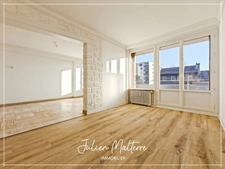 Bright 4-room apartment, 86 m2, SAINT-ETIENNE, 2 bedrooms (possibility of 3), garage and cellar