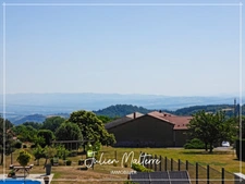 Recent house of 170 m² on 2100 m² of preserved land, 7 rooms, 5 bedrooms including dressing room, 85 m² garage in MAROLS (42)