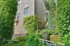 Maison bourgeoise 1920 de 210 m² habitables et ses dépendances, 6 chambres, au coeur de St-Etienne