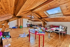 Grande maison familiale de 330 m² Carrez sur 1400 m² de terrain - 4 chambres, sous-sol complet et combles aménagés