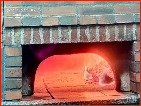 Pizzeria avec murs commerciaux à vendre – Ambilly, aux portes de Genève