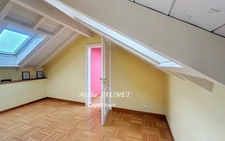 House for sale in Sciez (74), 7 rooms, 2 suites, land, garden, terrace, cellar, parking spaces, family-friendly. 