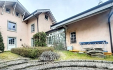 House for sale in Sciez (74), 7 rooms, 2 suites, land, garden, terrace, cellar, parking spaces, family-friendly. 