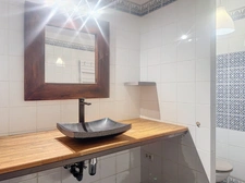 Dpt Haute Savoie (74), à vendre PEILLONNEX maison P3  - Terrain de 1 400,00 m², proche Genève, 2 chambres, ferme renovée, ferme à renovée, 