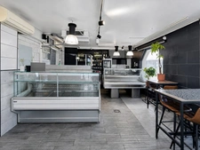 FONDS DE COMMERCE – RESTAURATION & COMMERCE DE DÉTAIL  AVEC ACTIVITÉ TRAITEUR – GRANDE TERRASSE – EMPLACEMENT PREMIUM GRAND GENÈVE