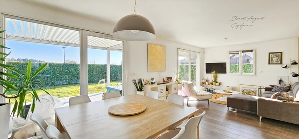 Haute Savoie (74) Villy-Le-Pelloux , Maison Lumineuse 115m² avec Terrain 