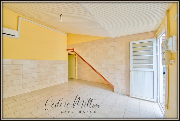 Local professionnel 32 m² au bourg de Sainte-Luce