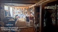 Maison à vendre 4 pièces OLLIERGUES (63) avec jardin, grange et cave