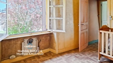 Maison à rénover avec grange en pierre, source et 7 000 m² de terrain - Saint Gervais Sous Meymont (63)
