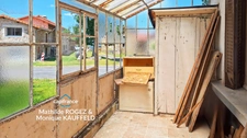 Maison à rénover avec grange en pierre, source et 7 000 m² de terrain - Saint Gervais Sous Meymont (63)