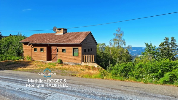 Saint-Pierre-la-Bourlhonne – Chalet 56 m² avec vue, à 4 min du col du Béal