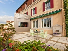 Dpt Saône et Loire (71), à vendre CUISERY Hôtel - C'est l'occasion ou jamais de lancer votre restaurant "Bouillon" 