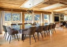 ULTRA-PREMIUM ALPINE COMPLEX of 3,500 m² in TIGNES (73) 5 Chalets, ski-in/ski-out access, view, swimming pool. 