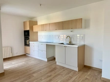 Dpt Haute Savoie (74), à vendre FAVERGES appartement T3 100% RENOVE ( 73,21 m2) Expo Sud Est au 2ème étage avec terrasse 