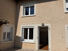 Appartement à vendre 3 pièces à TAPONAS (69220 ) Duplex 56 m²– Calme, extérieur réaménagé, 2 parkings. Arrêt bus à 50 m