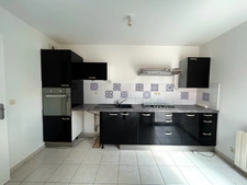 Dpt Haute Savoie (74),  NOUVEAU A FAVERGES appartement T4 ( 84,59 m2) avec sa terrasse  ( Garage en option )