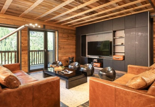 Chalet de luxe 12 pièces TIGNES (73) skis aux pieds , 400 m2 entièrement aménagé et décoré 