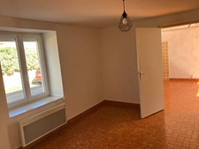 Appartement à vendre 3 pièces à TAPONAS (69220 ) Duplex 56 m²– Calme, extérieur réaménagé, 2 parkings. Arrêt bus à 50 m