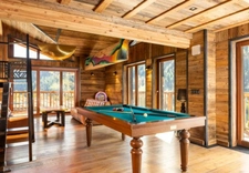 ULTRA-PREMIUM ALPINE COMPLEX of 3,500 m² in TIGNES (73) 5 Chalets, ski-in/ski-out access, view, swimming pool. 