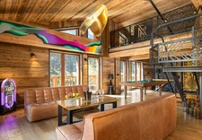 ULTRA-PREMIUM ALPINE COMPLEX of 3,500 m² in TIGNES (73) 5 Chalets, ski-in/ski-out access, view, swimming pool. 