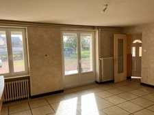 Maison à vendre 6 pièces proche à TAPONAS (69220) 15 mn de villefranche - Maison de 110 m² avec Jardin privatif et 2 Parkings .Arrêt bus à 50 m