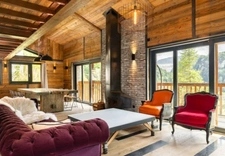 ULTRA-PREMIUM ALPINE COMPLEX of 3,500 m² in TIGNES (73) 5 Chalets, ski-in/ski-out access, view, swimming pool. 