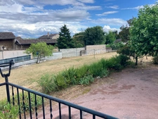 Appartement à vendre 3 pièces à TAPONAS (69220) T2 Duplex avec Grand Jardin Privatif 192 m² + 2 Parkings. 