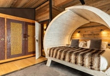 ULTRA-PREMIUM ALPINE COMPLEX of 3,500 m² in TIGNES (73) 5 Chalets, ski-in/ski-out access, view, swimming pool. 