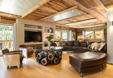 ULTRA-PREMIUM ALPINE COMPLEX of 3,500 m² in TIGNES (73) 5 Chalets, ski-in/ski-out access, view, swimming pool. 