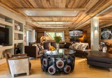 ULTRA-PREMIUM ALPINE COMPLEX of 3,500 m² in TIGNES (73) 5 Chalets, ski-in/ski-out access, view, swimming pool. 