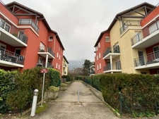 Dpt Haute Savoie (74),  NOUVEAU A FAVERGES appartement T4 ( 84,59 m2) avec sa terrasse  ( Garage en option )