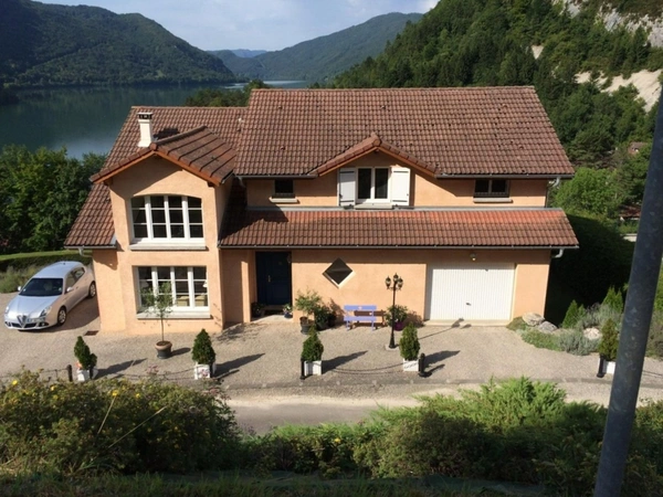 Maison à vendre 295 m2 CHANCIA (01)