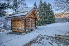 Chalet traditionnel de prestige – Accès direct aux pistes de ski à LA CLUSAZ (74)